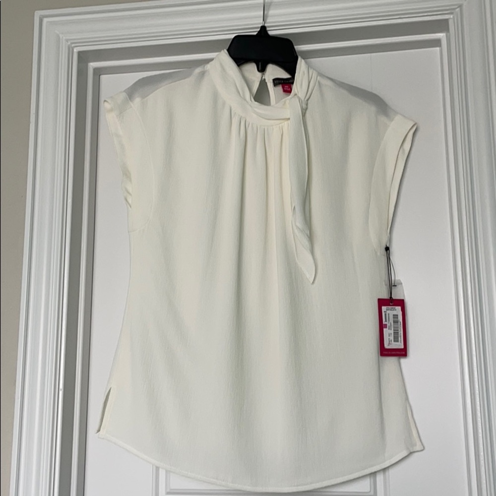 Vince Camuto Top
